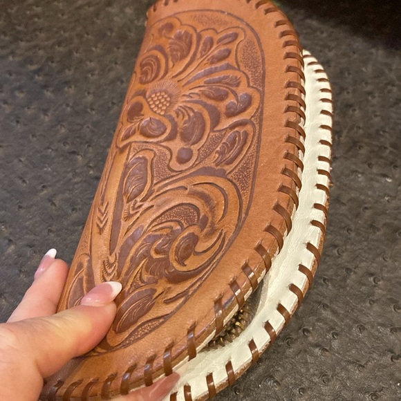 Other - New Vintage National Cowboy Hall of Fame Hand Tooled Leather Floral Zipper P…